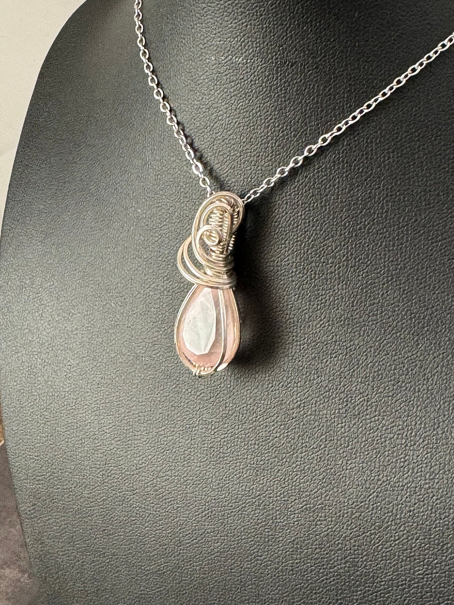 Rose Quartz jewelry pendant necklace