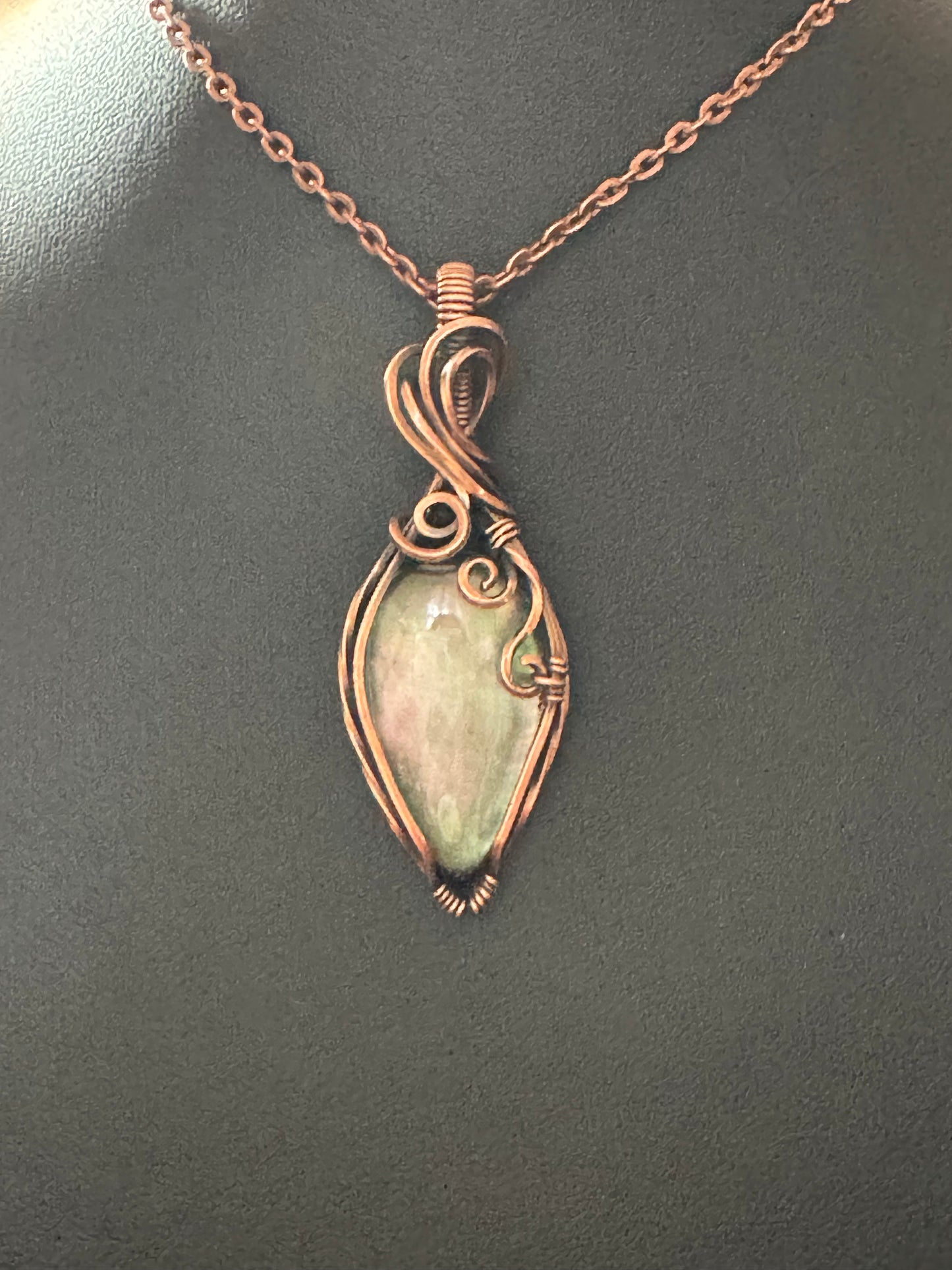 Mother of Pearl & clear quartz pendant