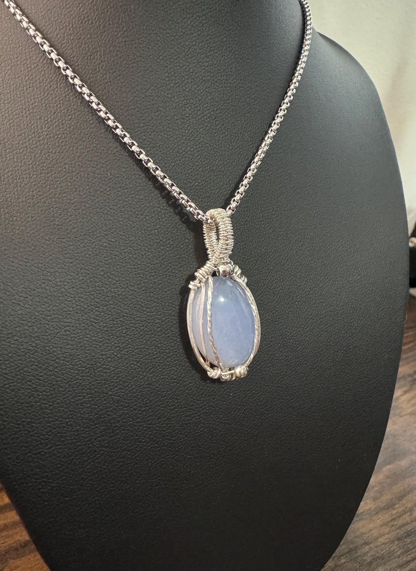 Chalcedony pendant necklace