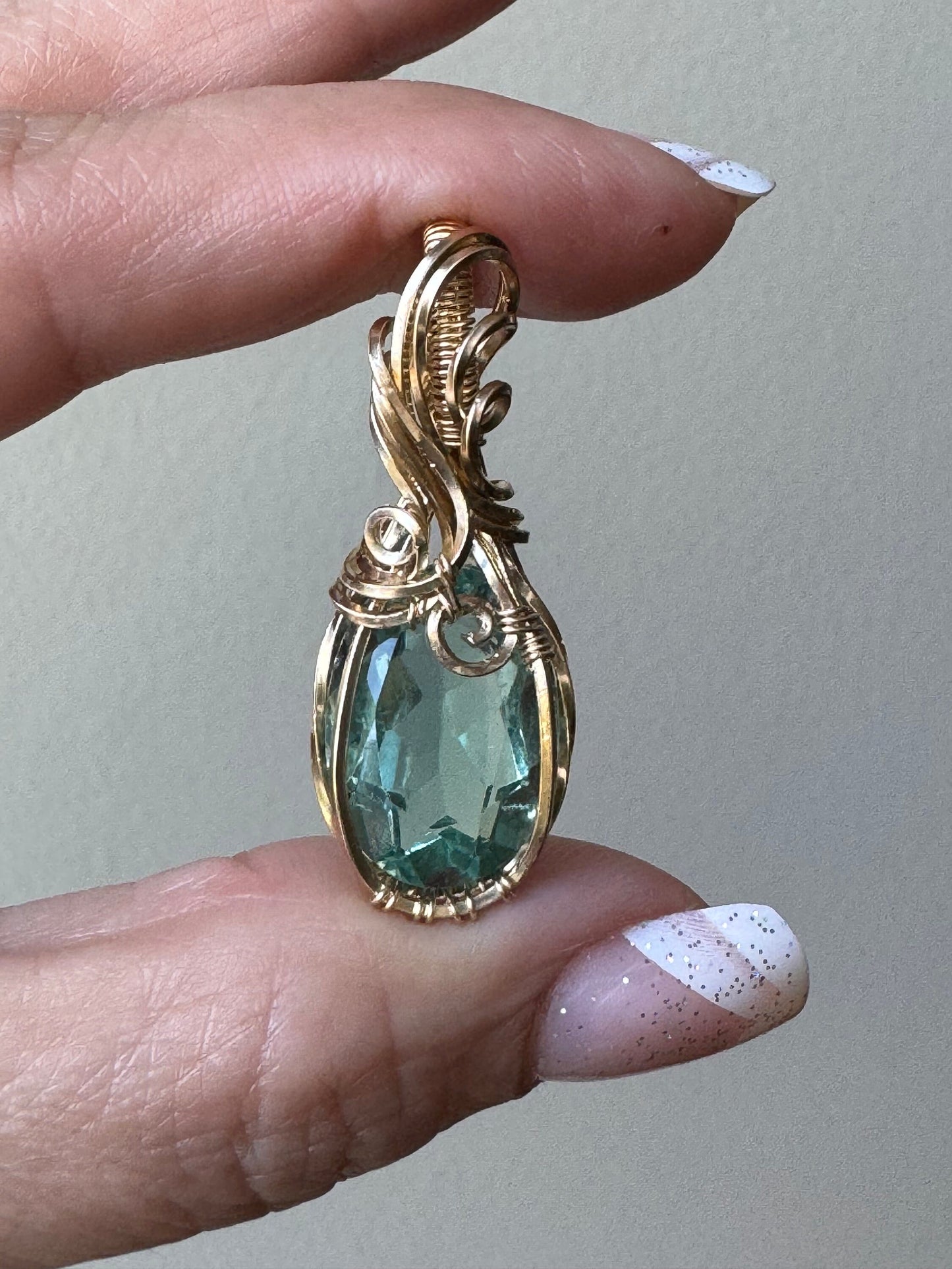 Flourite faceted pendant necklace