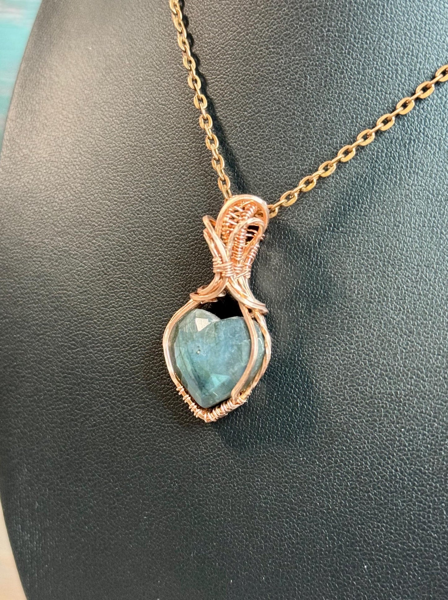Labradorite heart pendant necklace