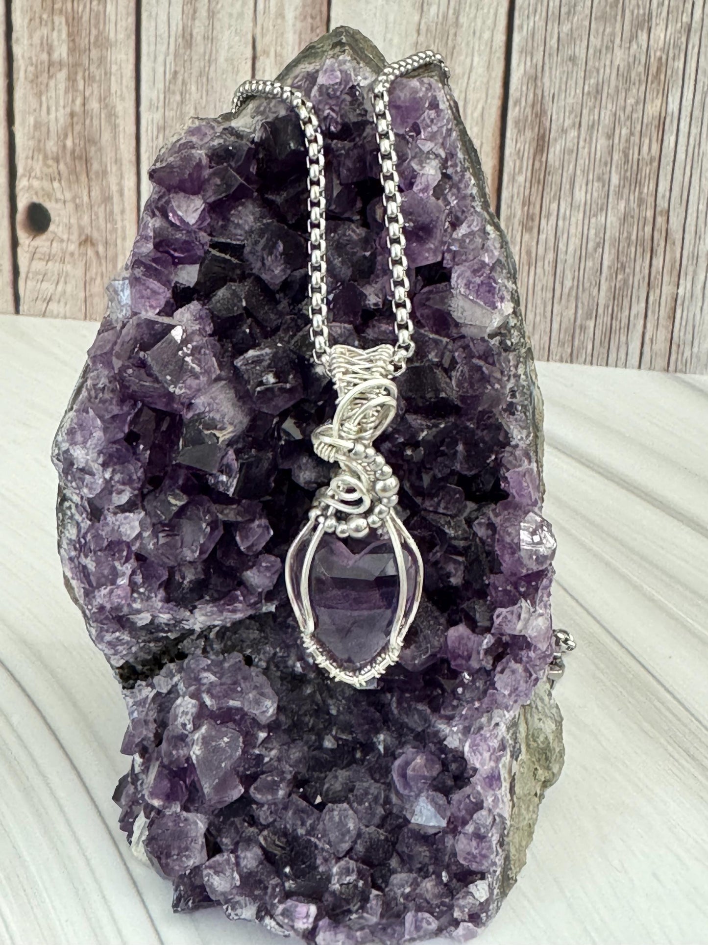 Amethyst gemstone pendant necklace