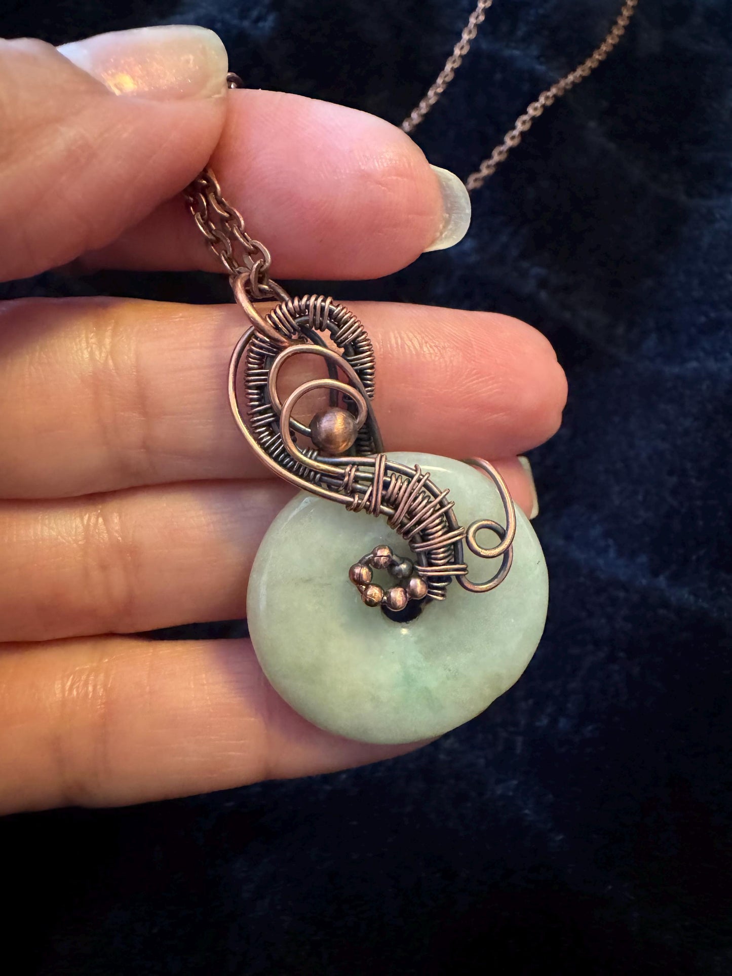Jade pendant necklace