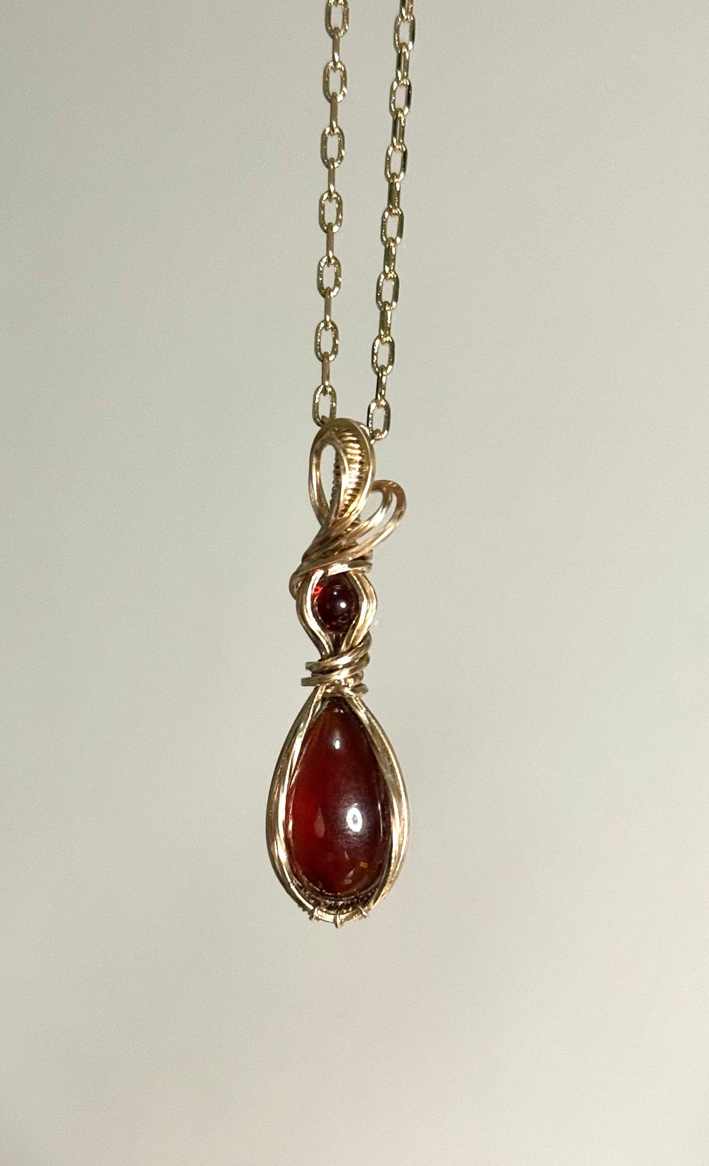 Garnet gemstone pendant necklace