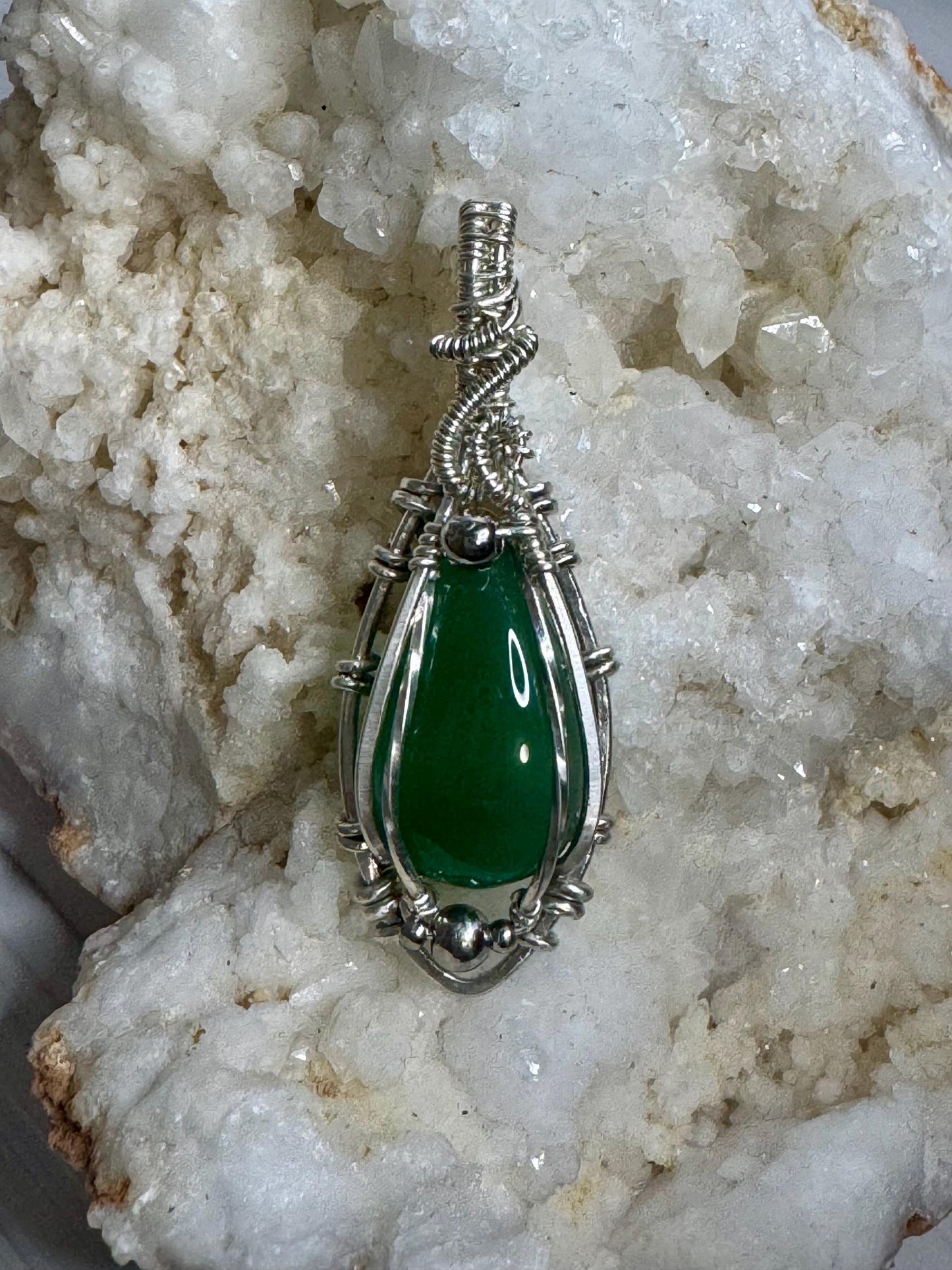 Onyx Gemstone pendant necklace