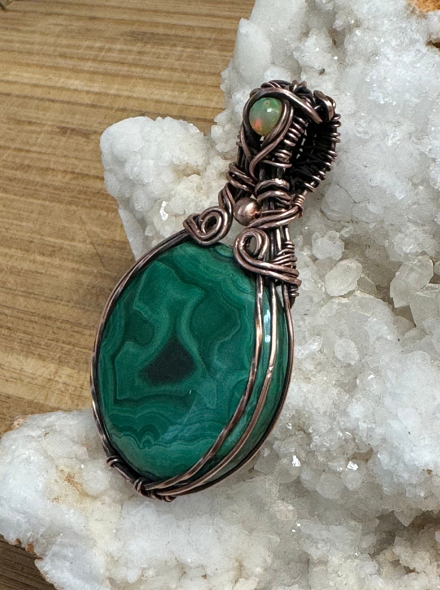 Malachite pendant necklace