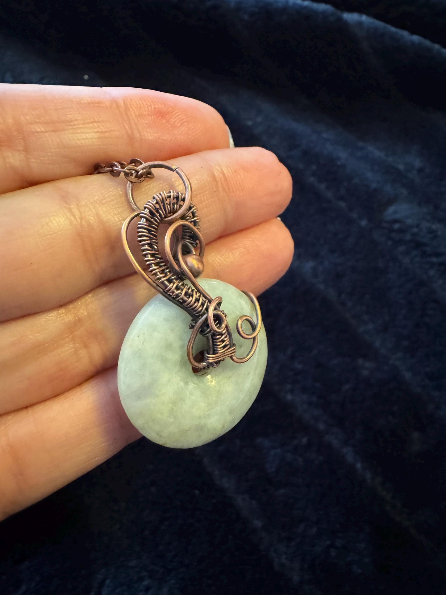 Jade pendant necklace