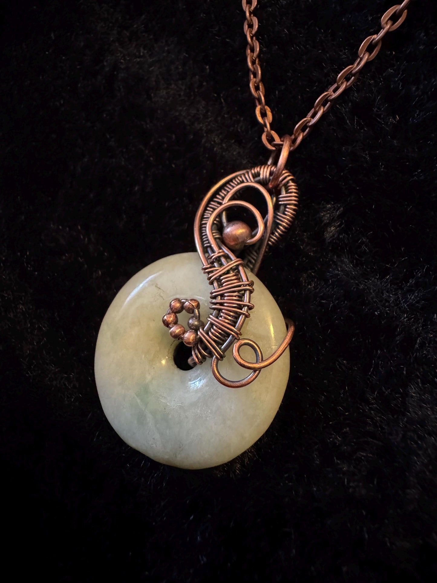 Jade pendant necklace