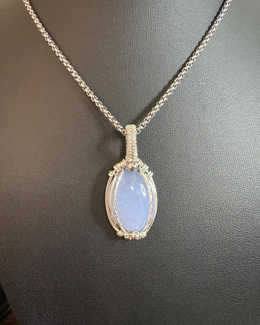 Chalcedony pendant necklace