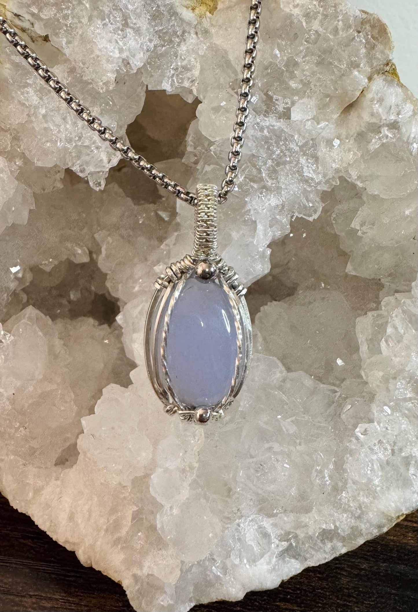 Chalcedony pendant necklace
