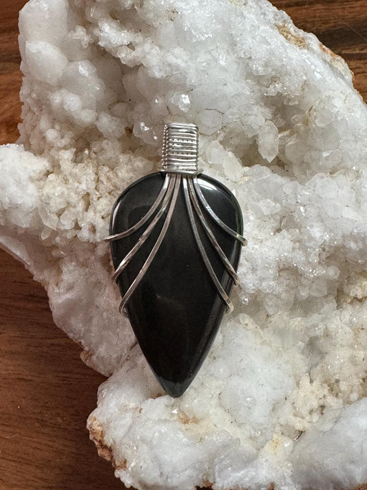Hematite gemstone pendant necklace