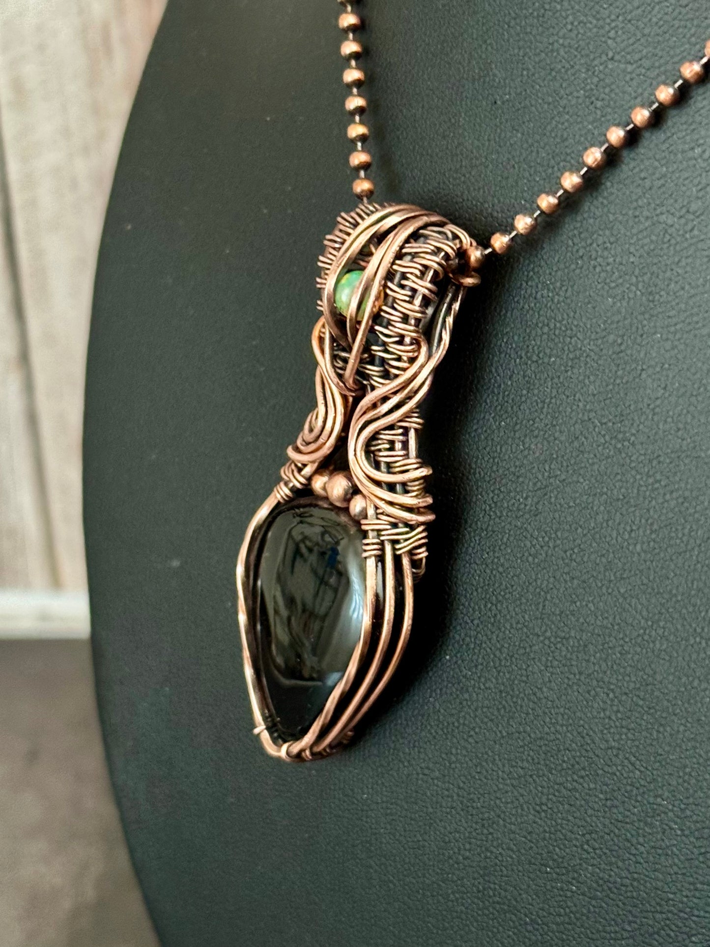 Onyx gemstone pendant necklace