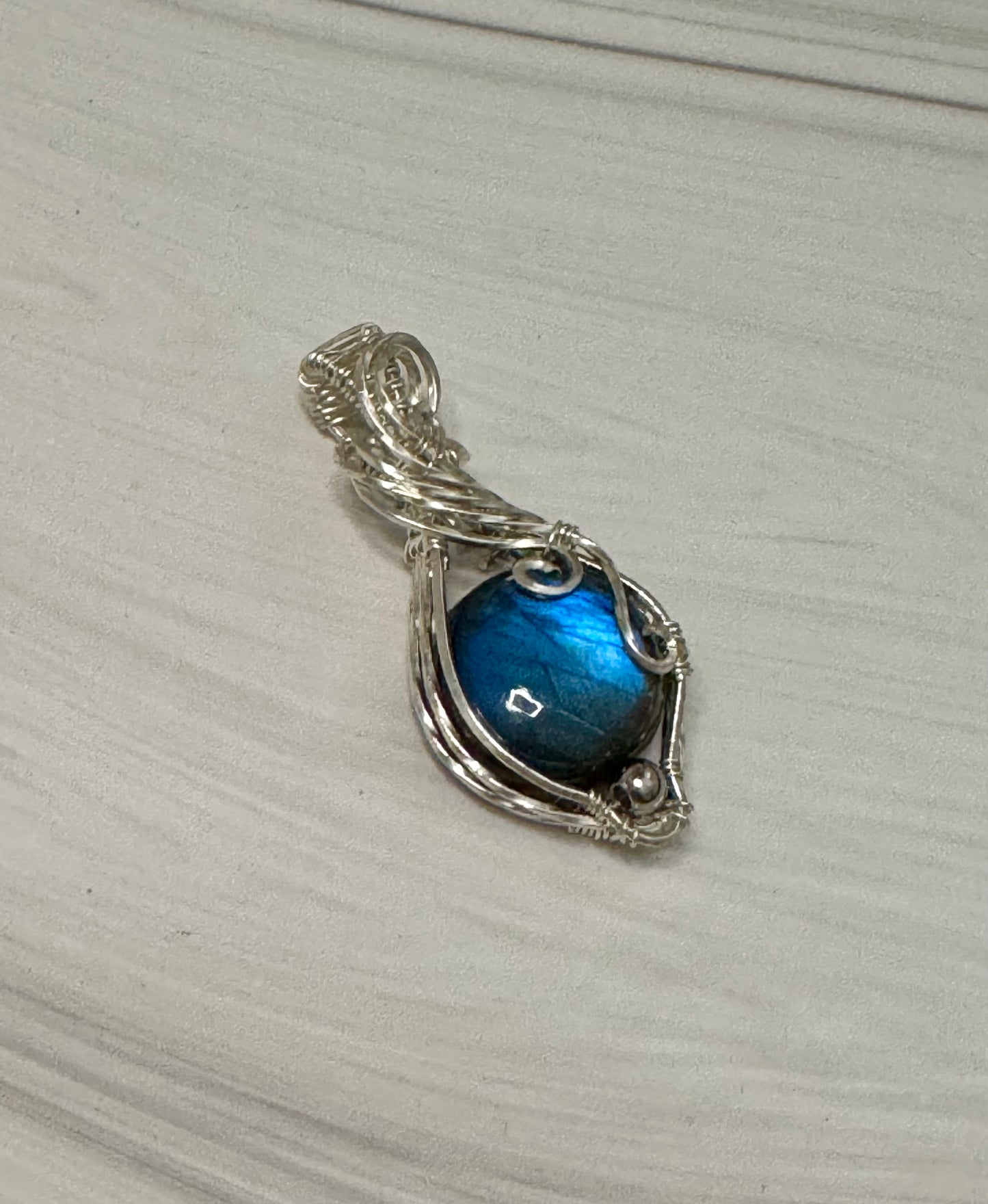 Labradorite pendant necklace