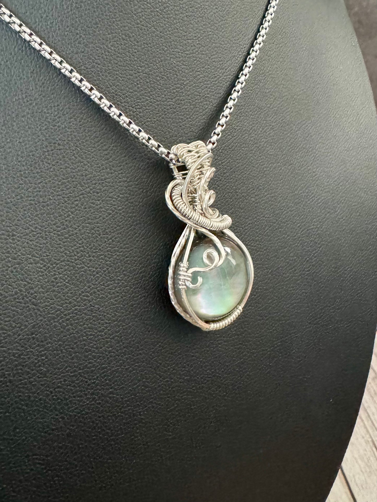 Mother of Pearl pendant