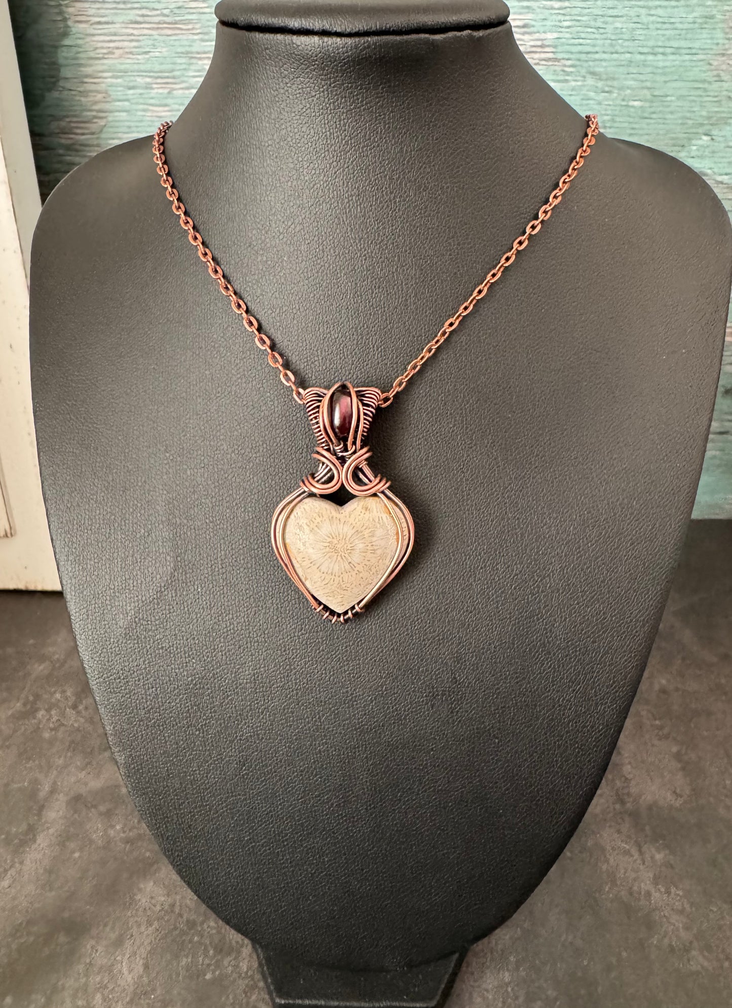 Fossil coral pendant necklace