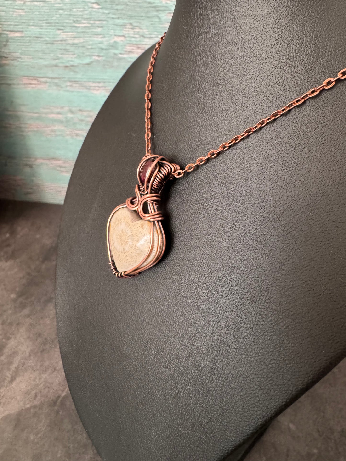 Fossil coral pendant necklace