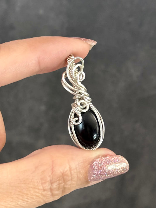 Black Onyx pendant necklace