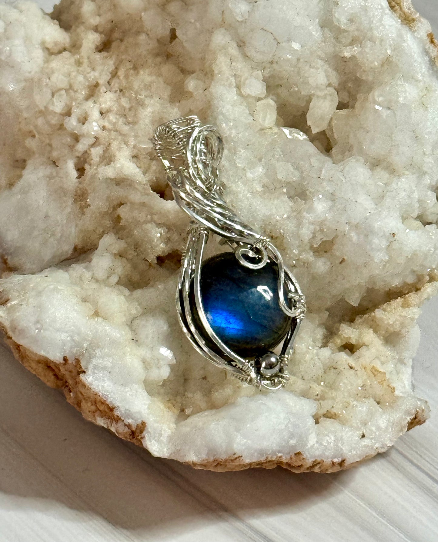 Labradorite pendant necklace