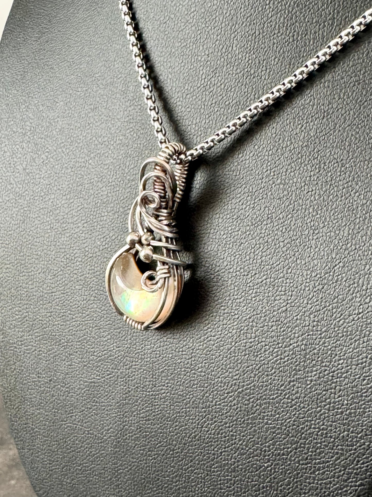 Mother of pearl and Crystal Quartz pendant necklace