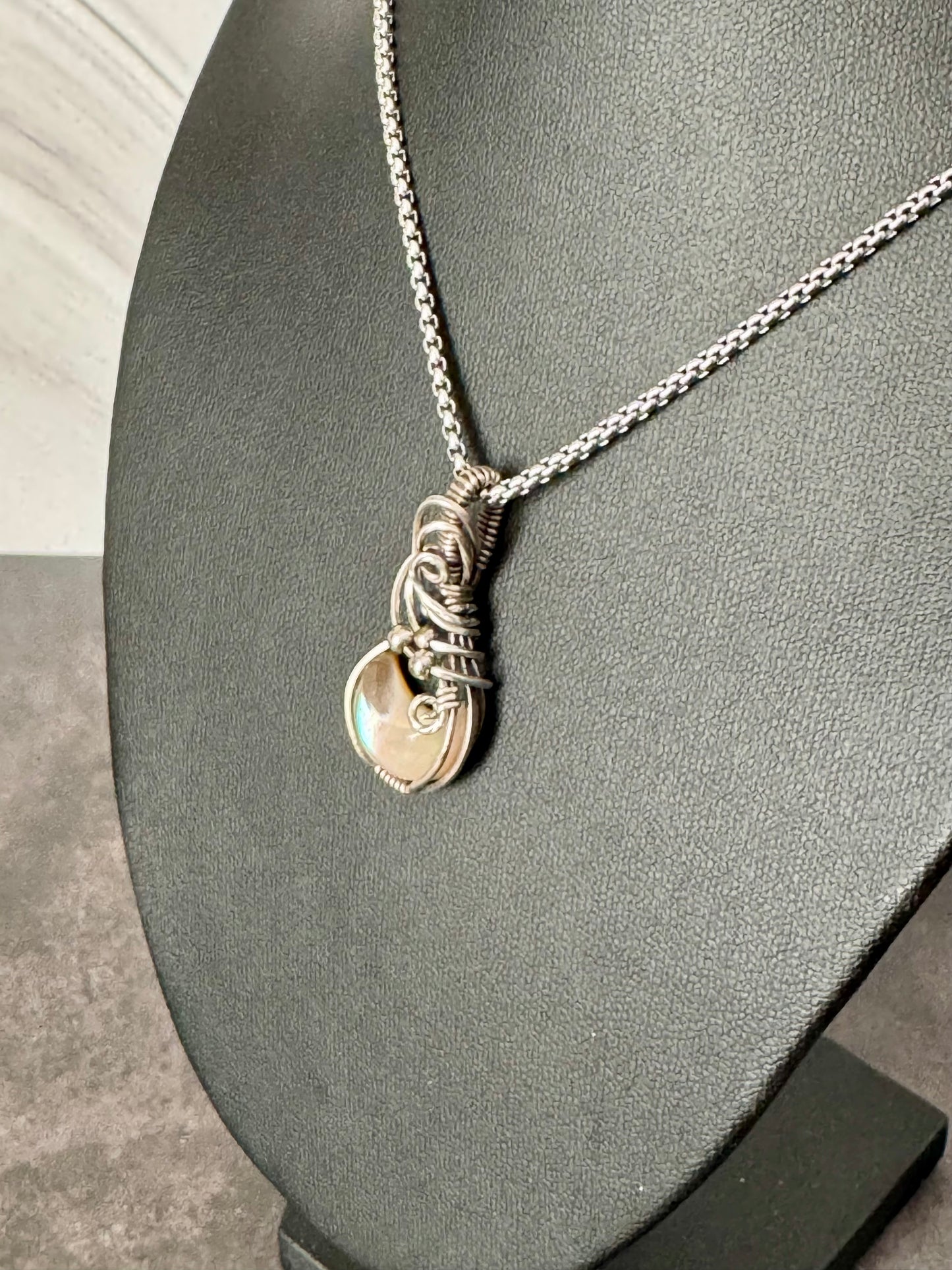 Mother of pearl and Crystal Quartz pendant necklace