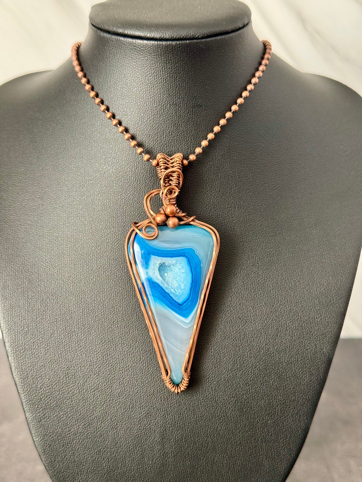 Dyed Agate Copper pendant necklace