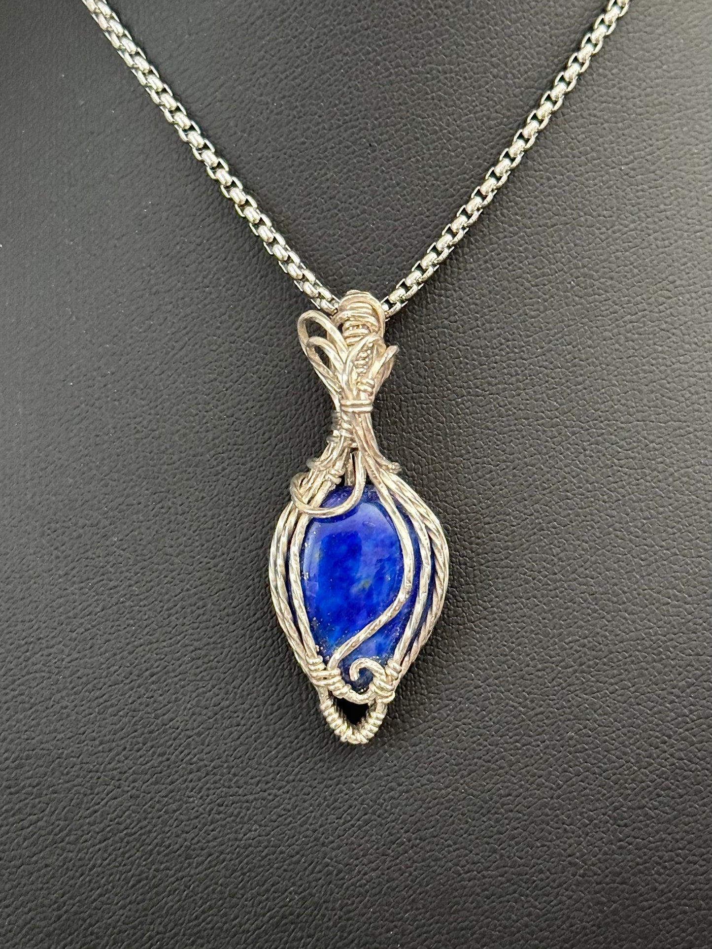 Lapis Lazuli pendant necklace