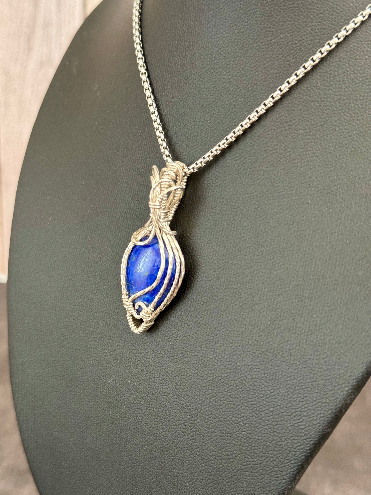 Lapis Lazuli pendant necklace