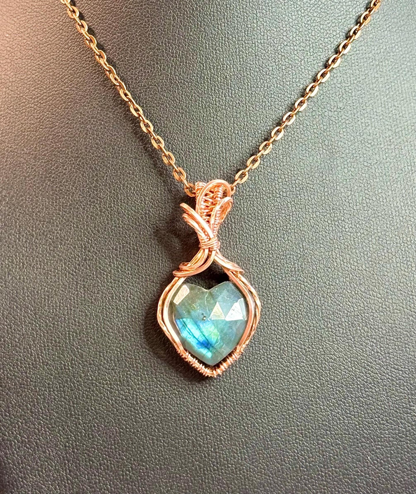 Labradorite heart pendant necklace