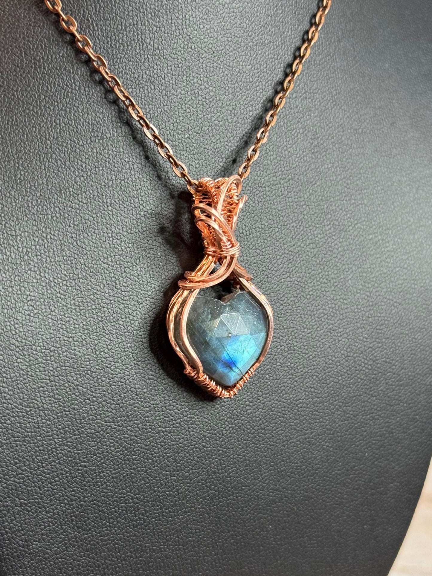 Labradorite heart pendant necklace
