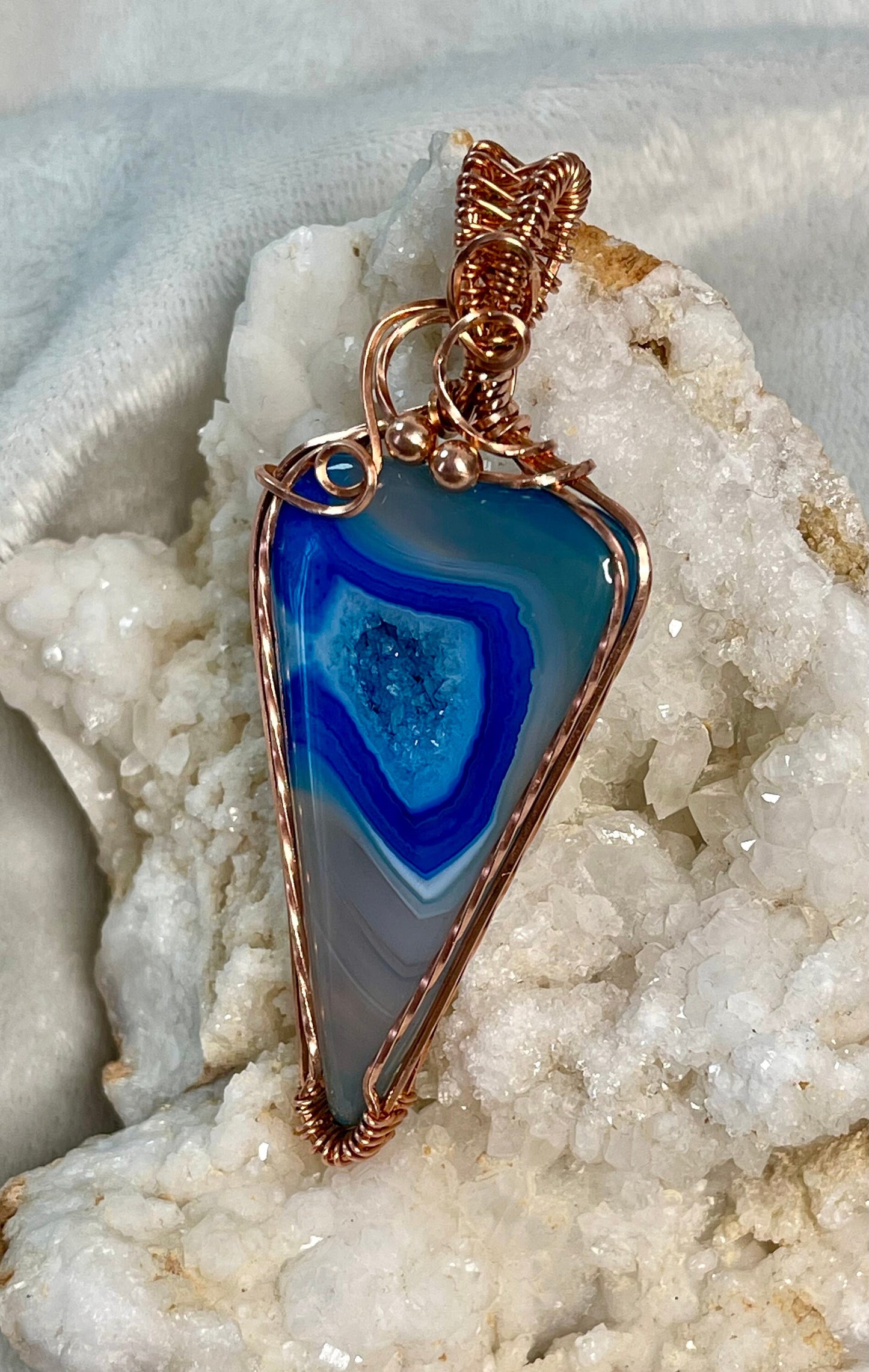 Dyed Agate Copper pendant necklace