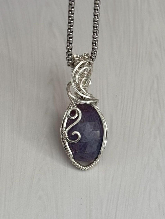Grape Agate gemstone pendant necklace